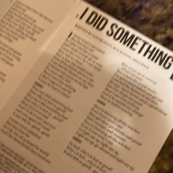 Taylor Swift reputation - Picture 5 of 6